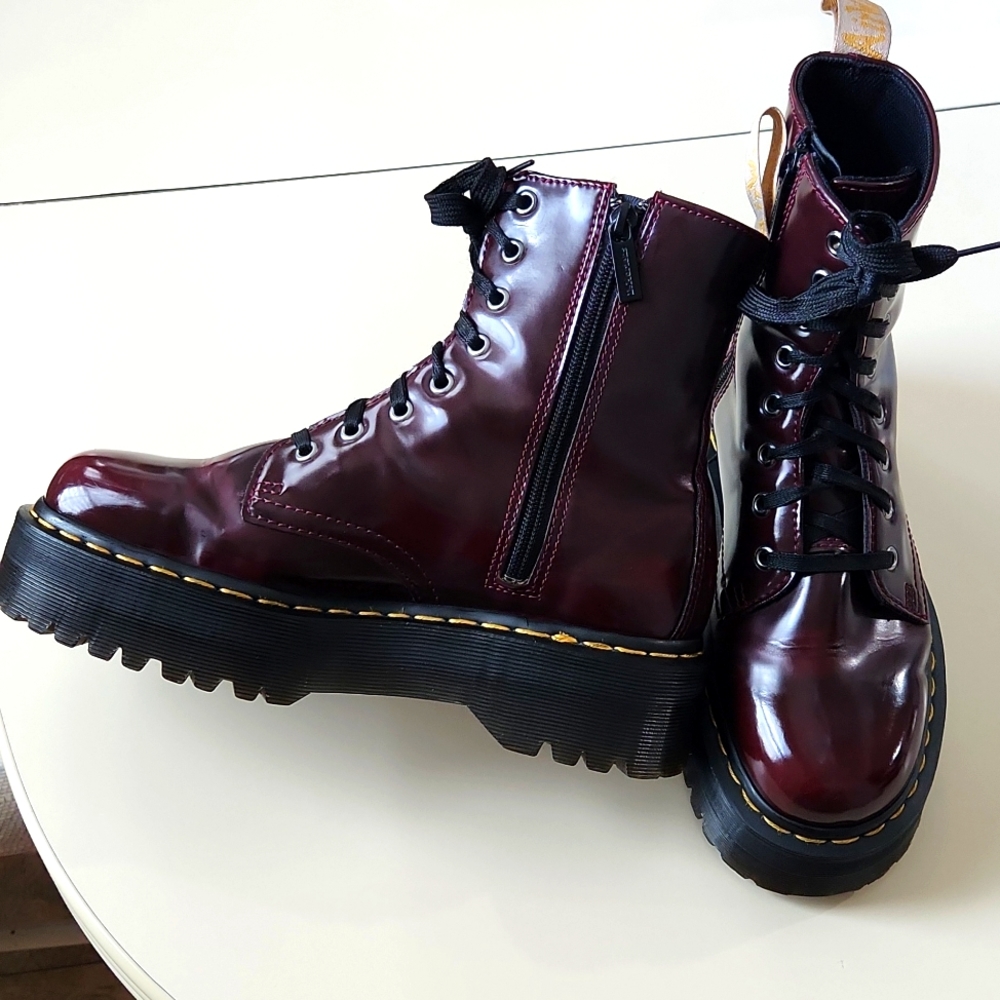 Doc Marten Jadon II platform boots